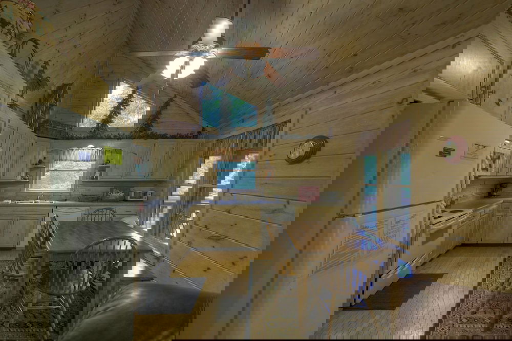 Sugar Creek Retreat - thumb 5