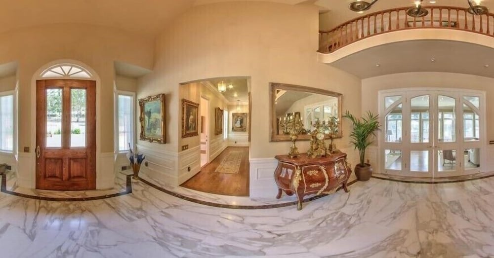 Lx33: Luxury Vacation Villa On Pebble Beach With Pool - thumb 3