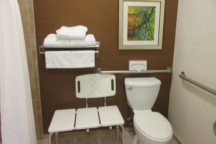 Quality Inn - thumb 7