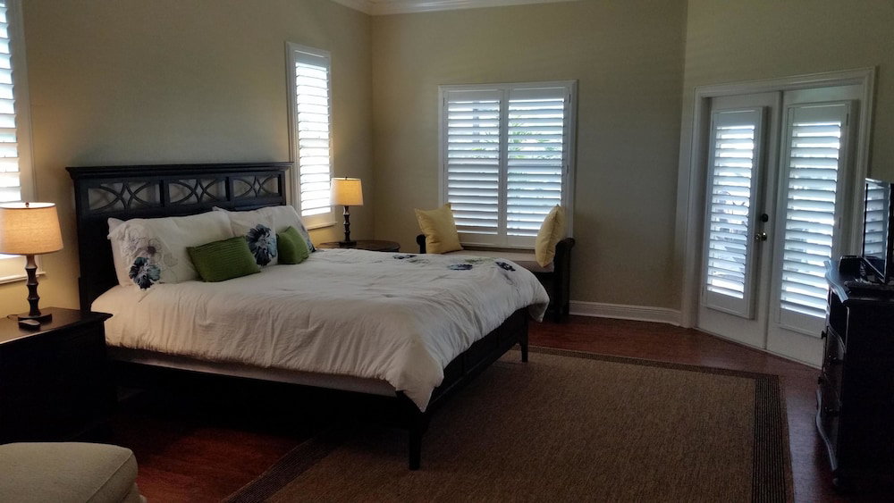 1261 Laurel Ct - thumb 4