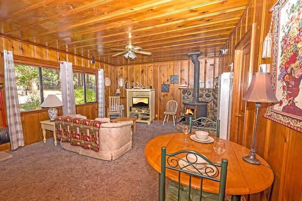 1198 Carson Avenue 1 Bedroom Cabin - thumb 6