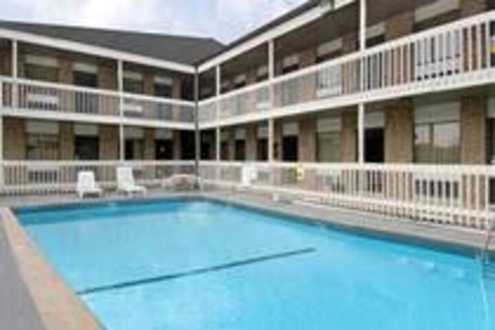 Super 8 Motel Princeton - thumb 2