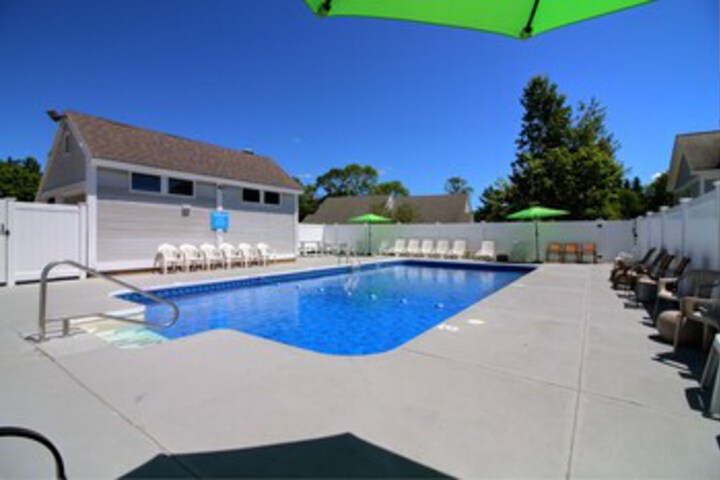 KCIS 322 Killington 2RM Suite Sleeps 6 Modern New! - thumb 6