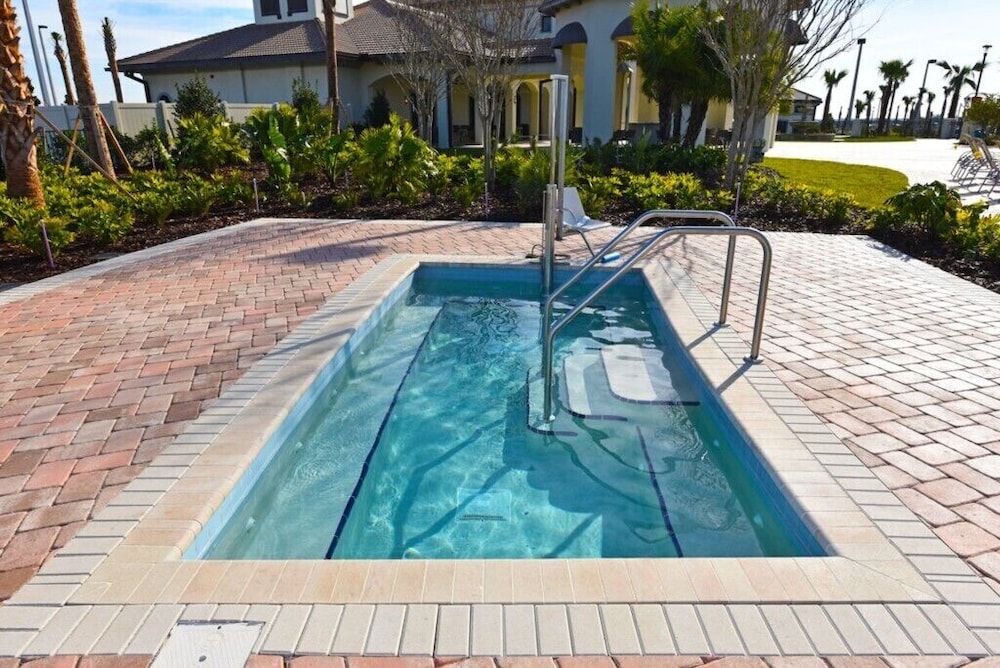 1561fd High End Champions Gate Furnished 6 Bed - thumb 1