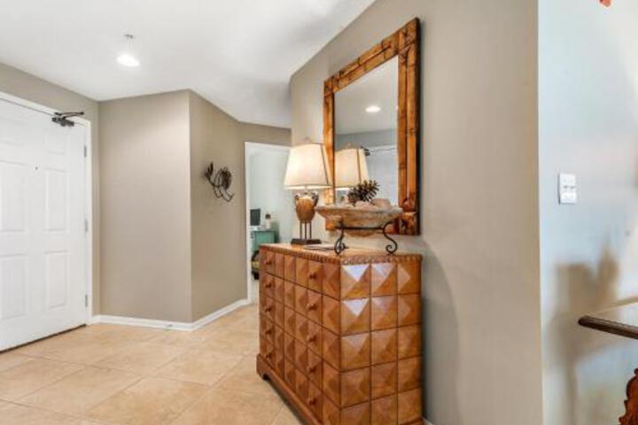 203E Beautiful 3BR / 3BA Center Condo With Gulf View - thumb 6