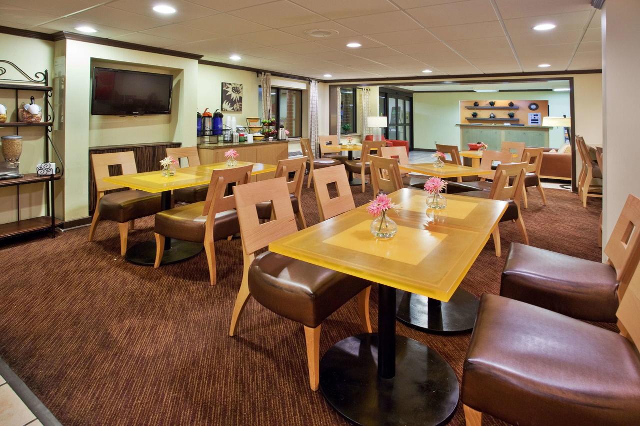 La Quinta By Wyndham Savannah Southside - thumb 15