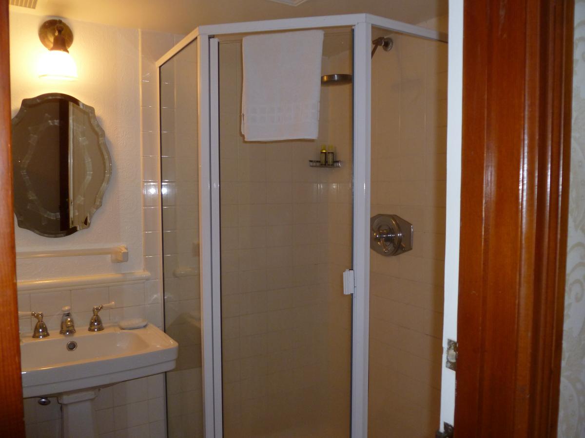 Lahaina Inn - thumb 18
