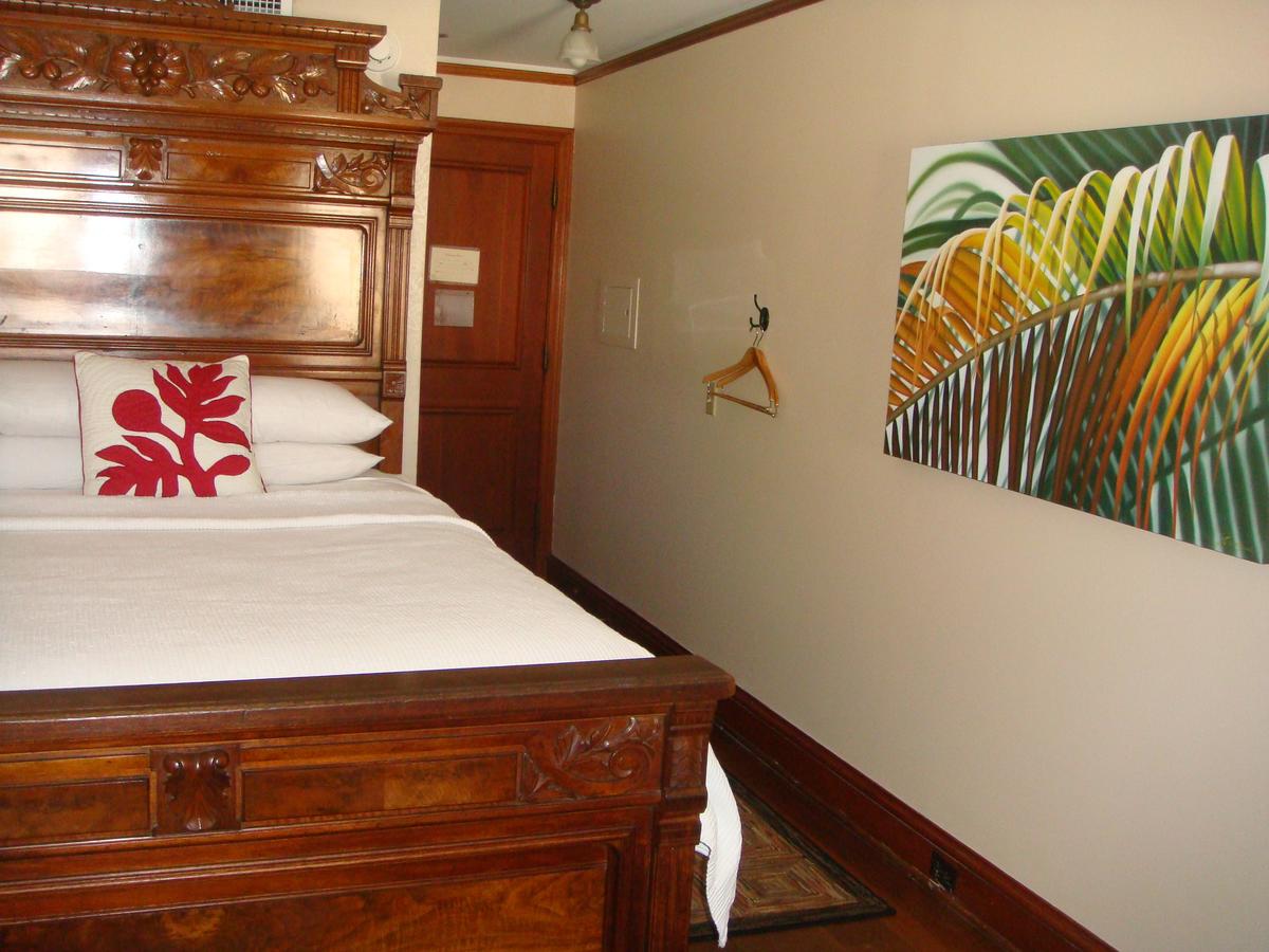 Lahaina Inn - thumb 13