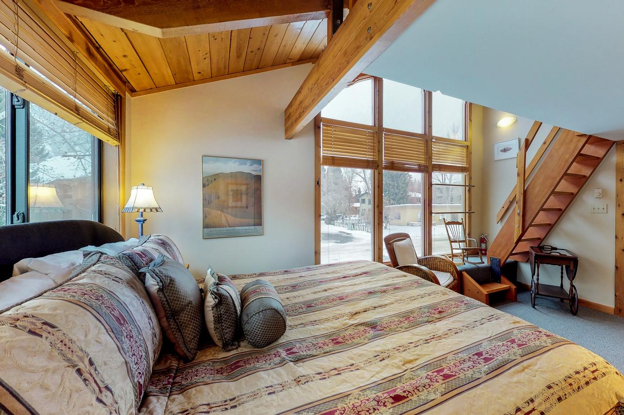 Ketchum Treehouse - thumb 12