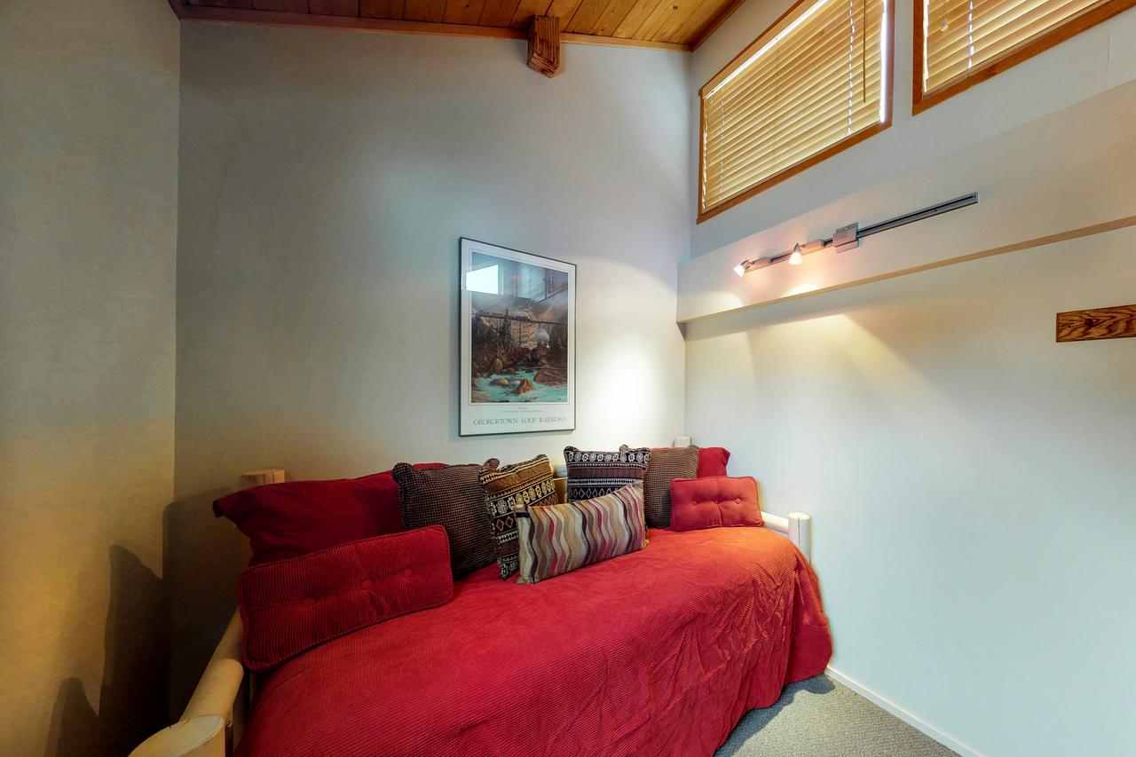 Ketchum Treehouse - thumb 22