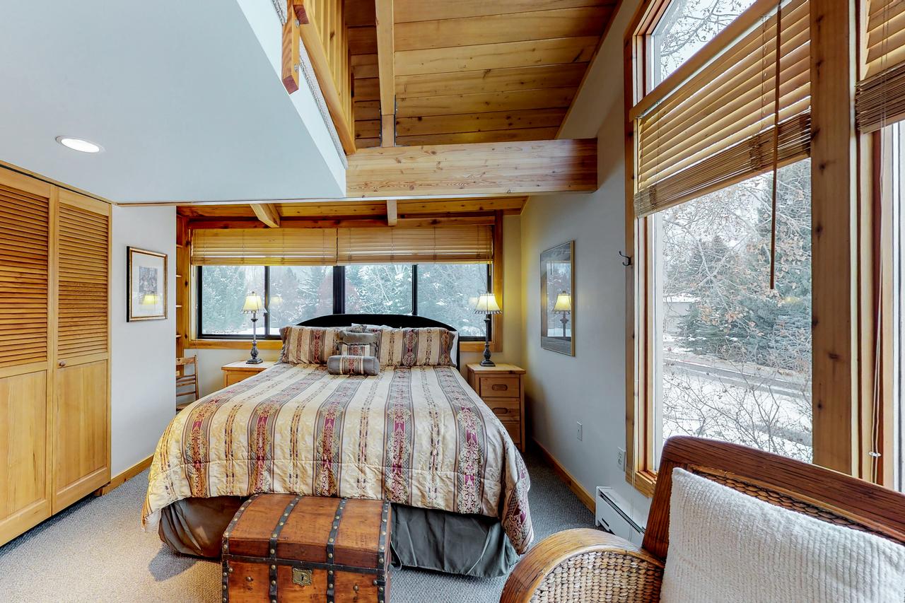 Ketchum Treehouse - thumb 13