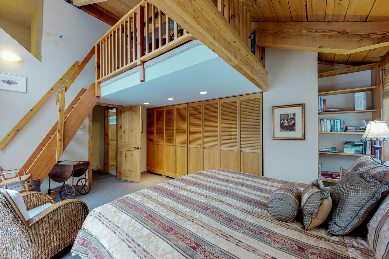 Ketchum Treehouse - thumb 14