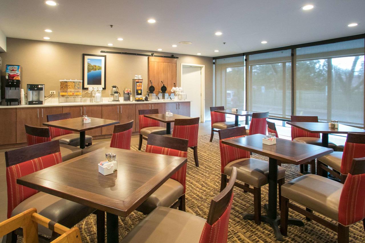 Comfort Suites Chicago - Oakbrook Terrace - thumb 11