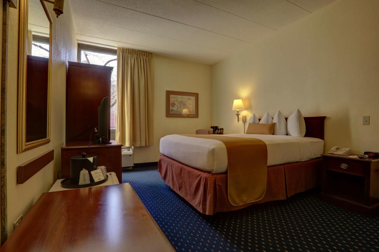 SureStay Plus Hotel By Best Western Chicago Lombard - thumb 24