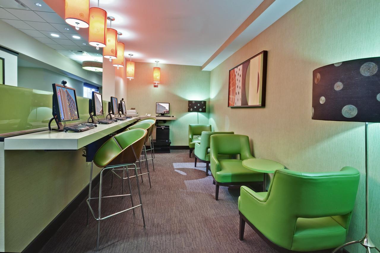 Crowne Plaza Chicago O'Hare Hotel & Conference Center - thumb 16