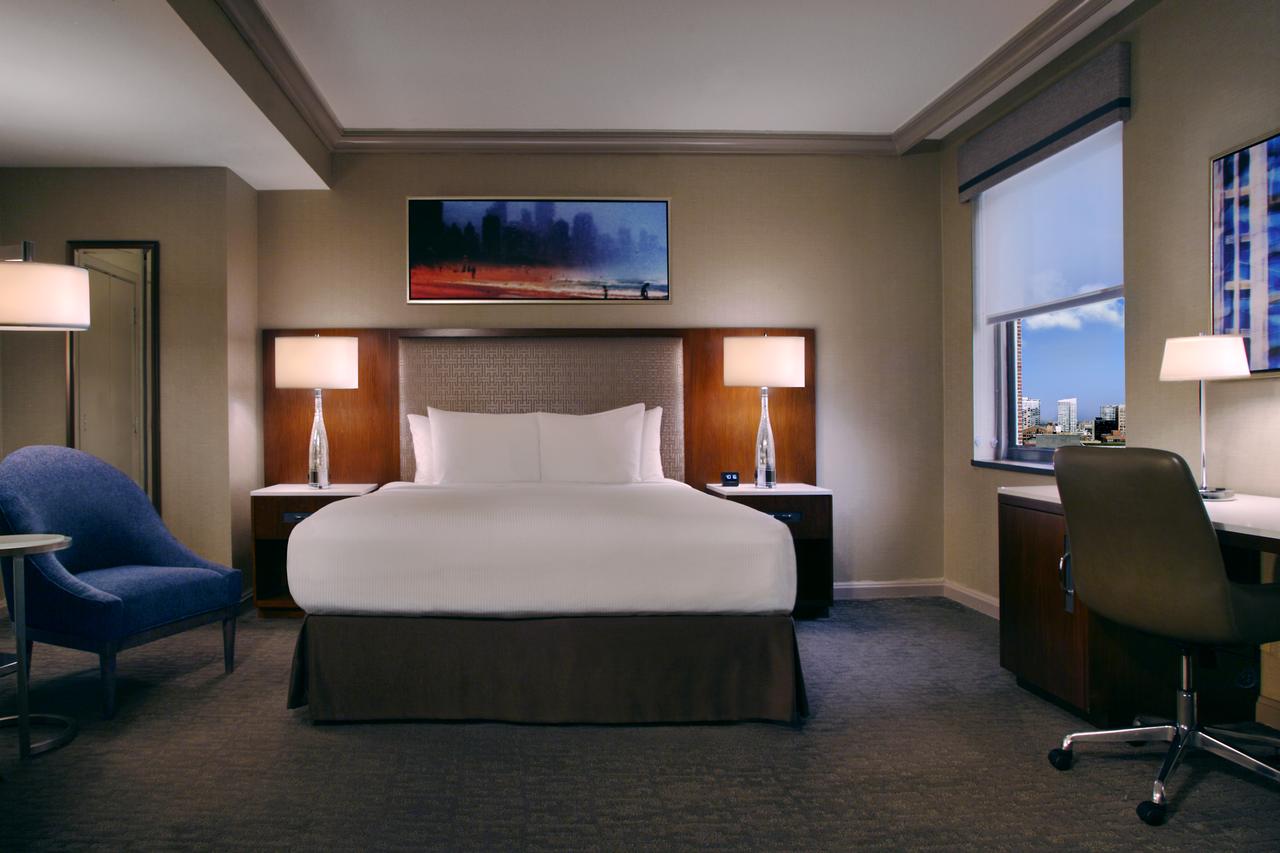 Hilton Chicago - thumb 5