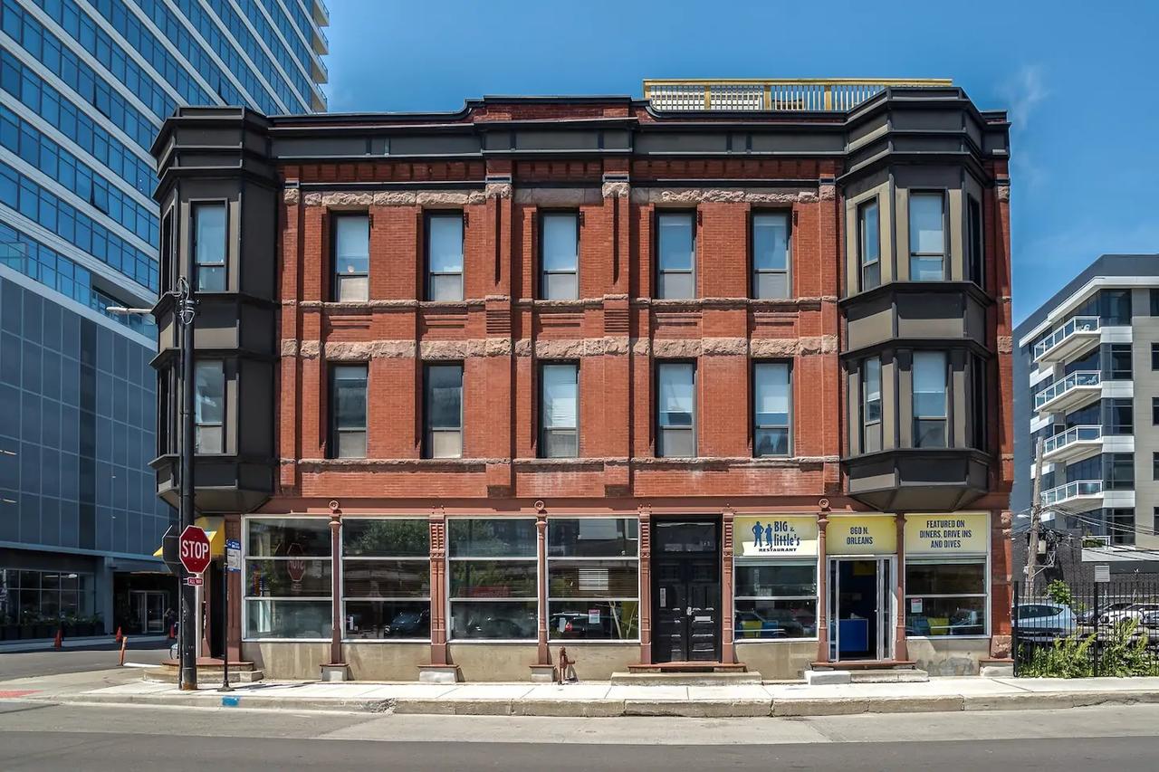 Luxury Downtown Penthouse With Private Rooftop! - thumb 20