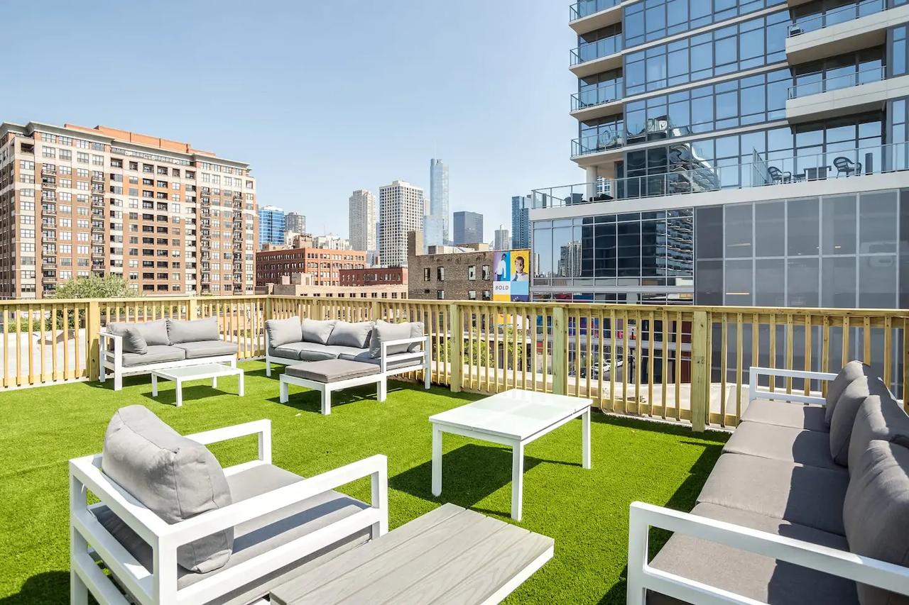 Luxury Downtown Penthouse With Private Rooftop! - thumb 23