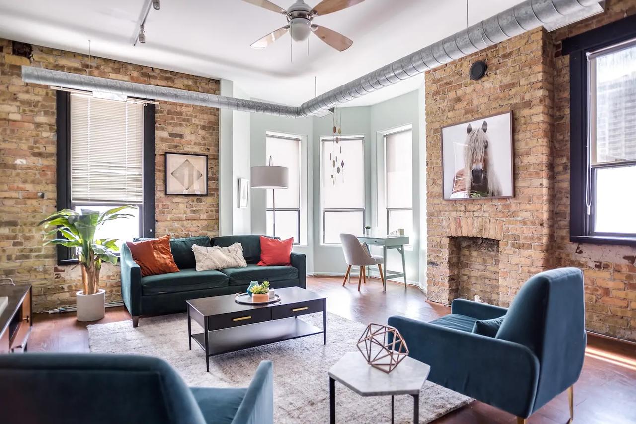 Luxury Downtown Penthouse With Private Rooftop! - thumb 0