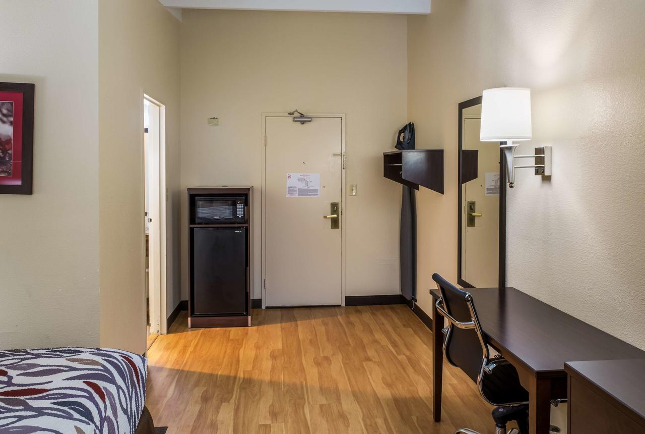 Red Roof Inn Richmond - thumb 21