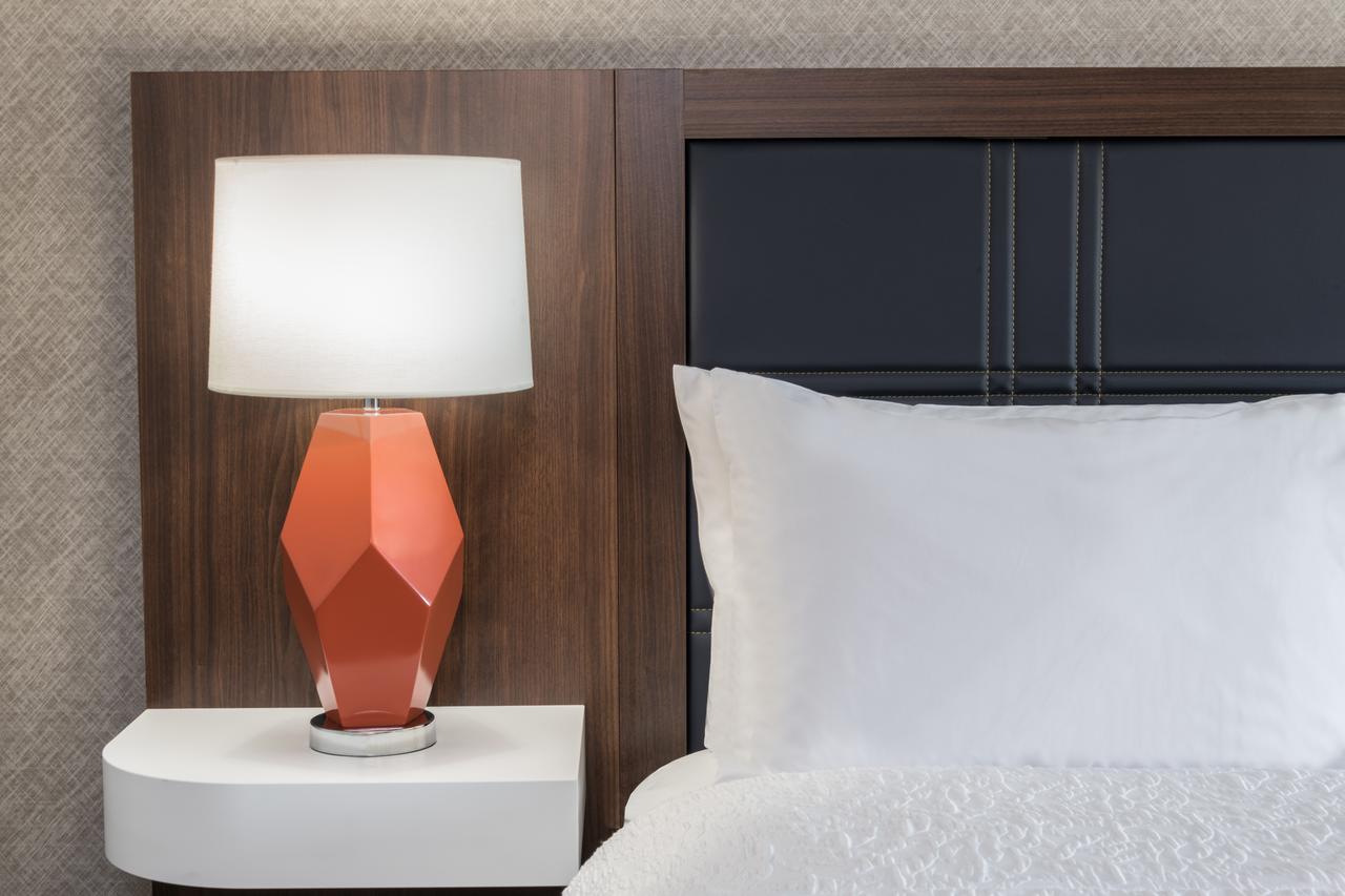 Hampton Inn & Suites Fort Wayne Downtown - thumb 11