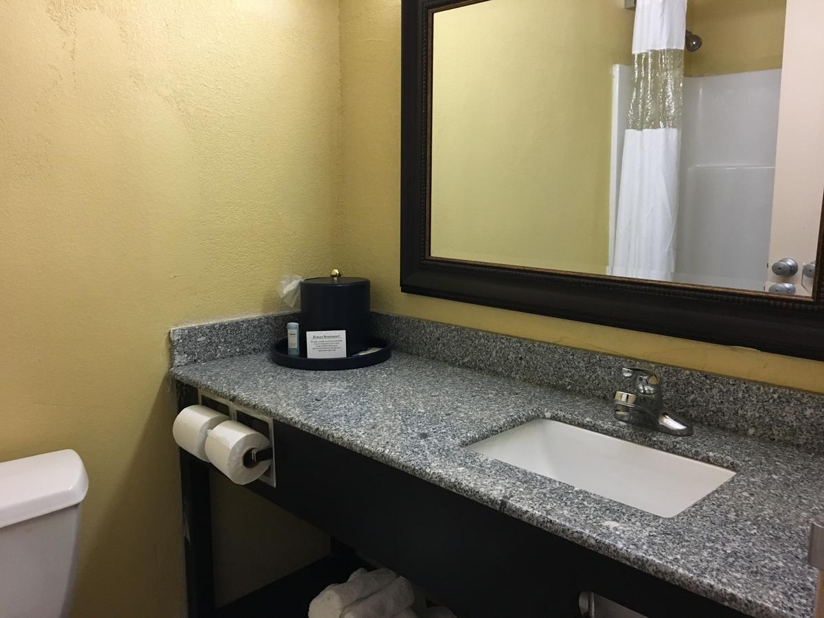 Suburban Extended Stay Hotel Fort Wayne - thumb 3