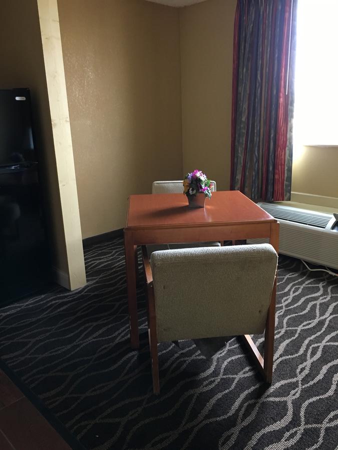 Suburban Extended Stay Hotel Fort Wayne - thumb 12