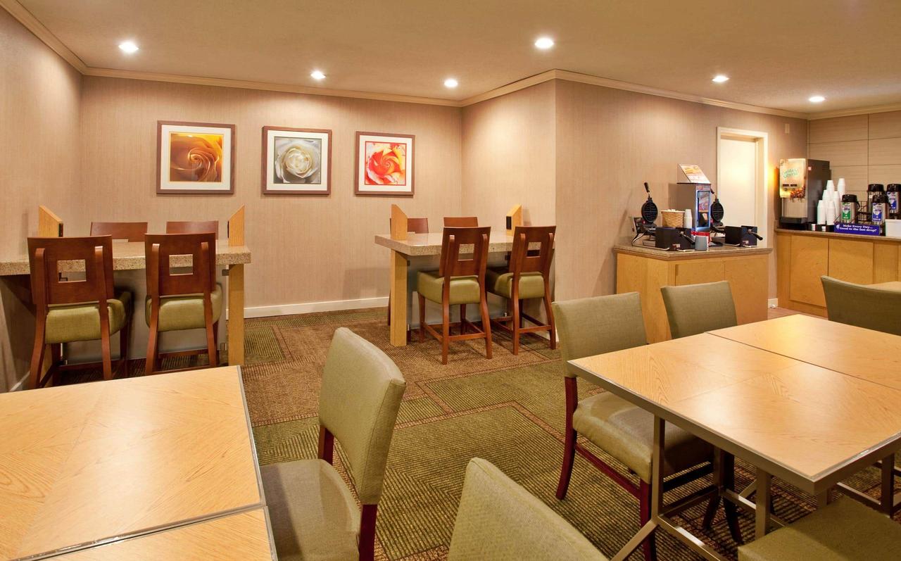 La Quinta By Wyndham Des Moines West Clive - thumb 10