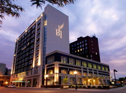 Hotel Blackhawk, Autograph Collection