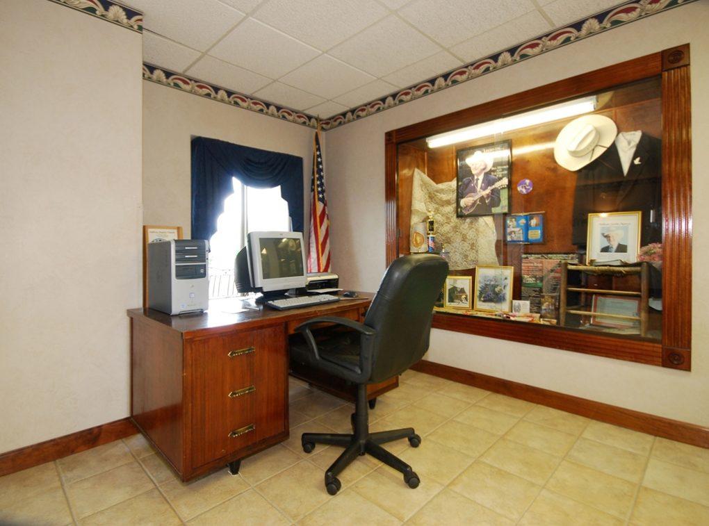 Beaver Dam Inn - thumb 6