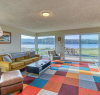 Lopez Island Mud Bay Waterfront home - Accommodation Philadelphia