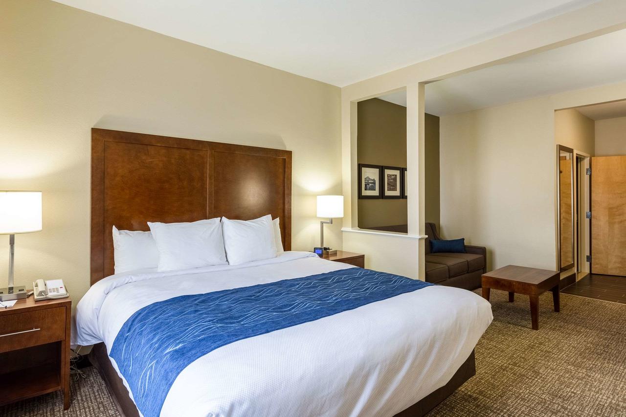 Comfort Inn & Suites Airport - thumb 29