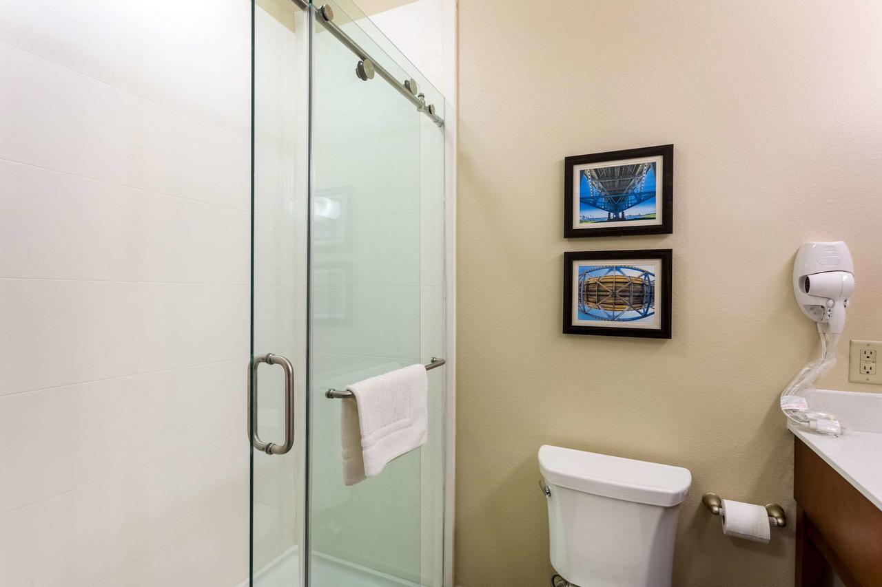 Comfort Inn & Suites Airport - thumb 27