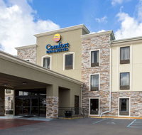 Comfort Inn  Suites Airport - Accommodation Philadelphia