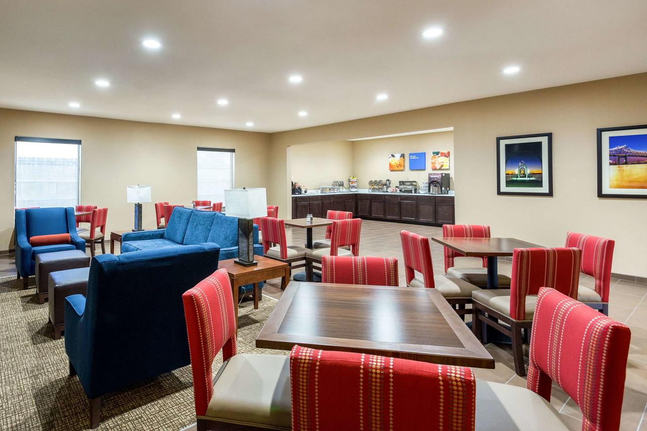 Comfort Inn & Suites Airport - thumb 25