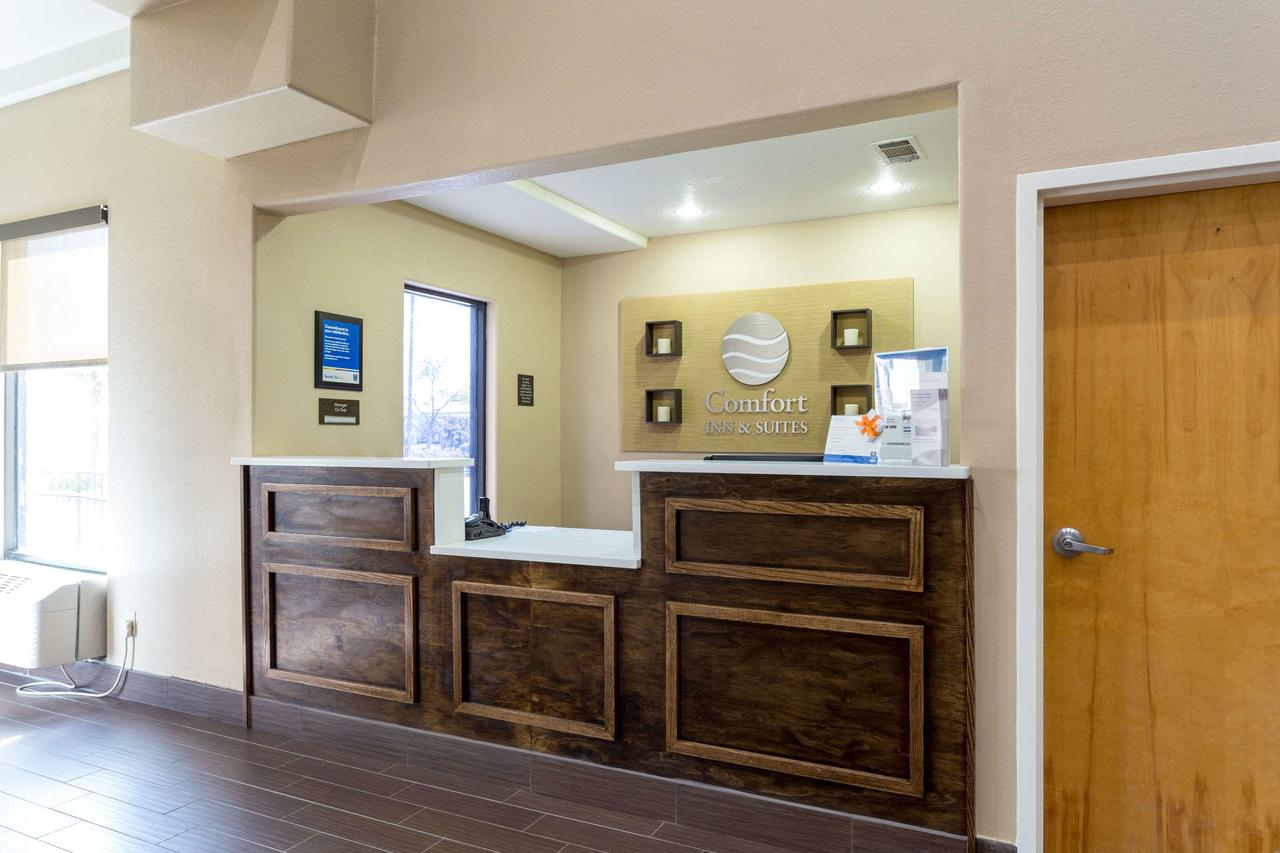 Comfort Inn & Suites Airport - thumb 24
