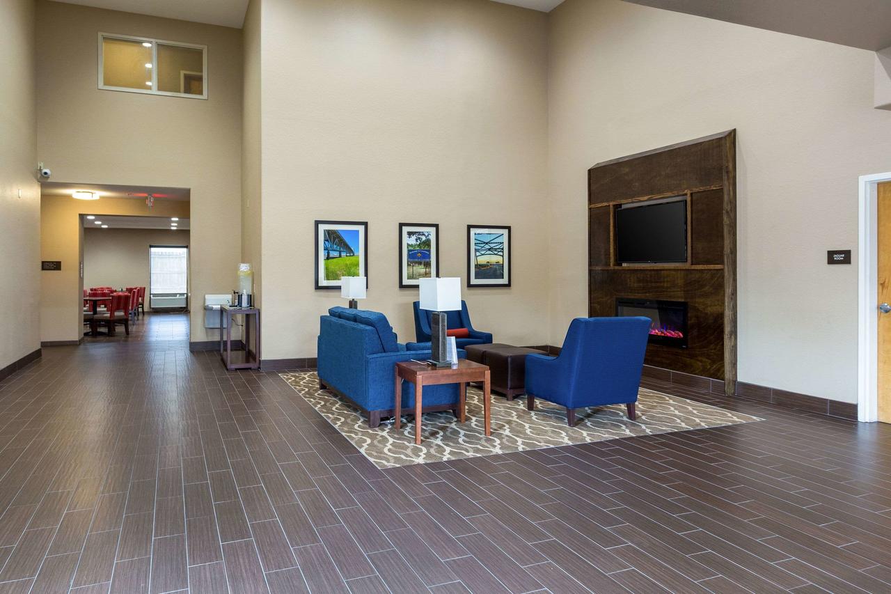 Comfort Inn & Suites Airport - thumb 41