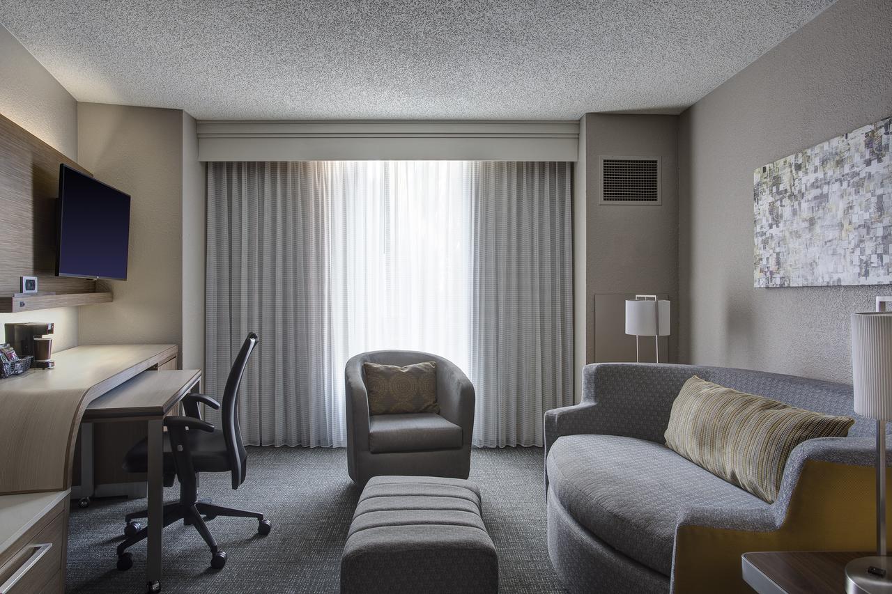 Courtyard By Marriott New Orleans Downtown/Convention Center - thumb 14