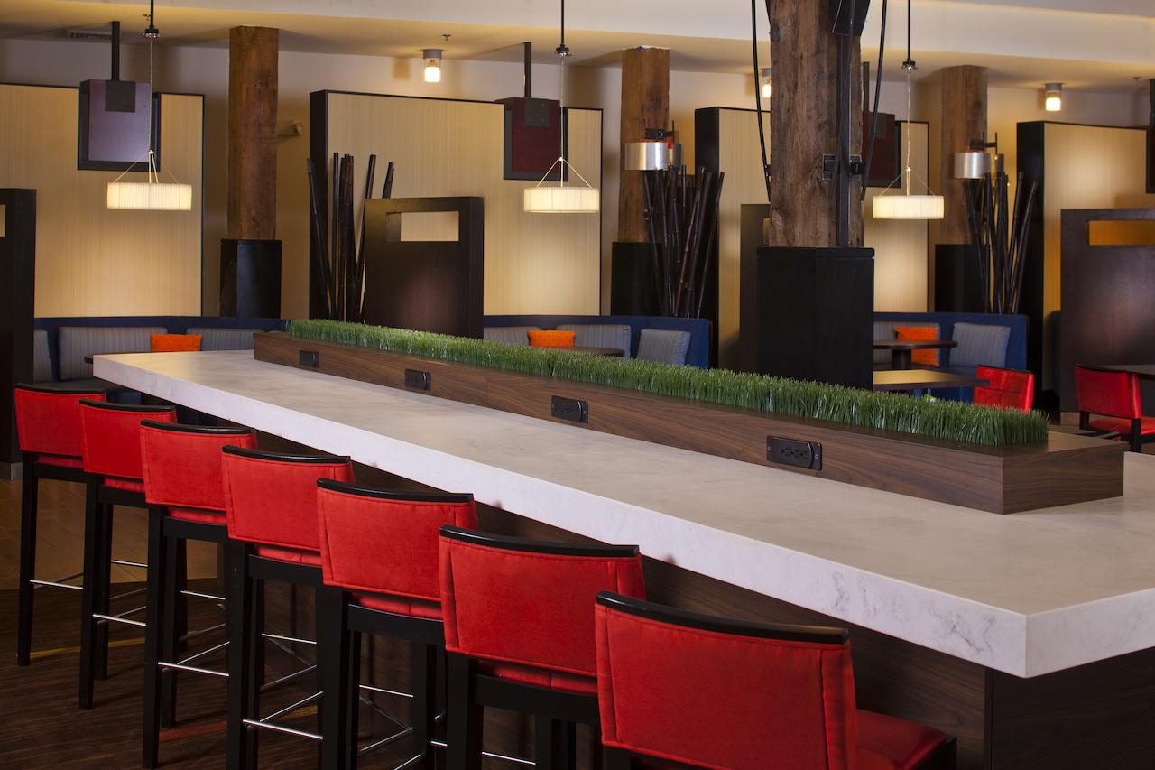 Courtyard By Marriott New Orleans Downtown/Convention Center - thumb 22