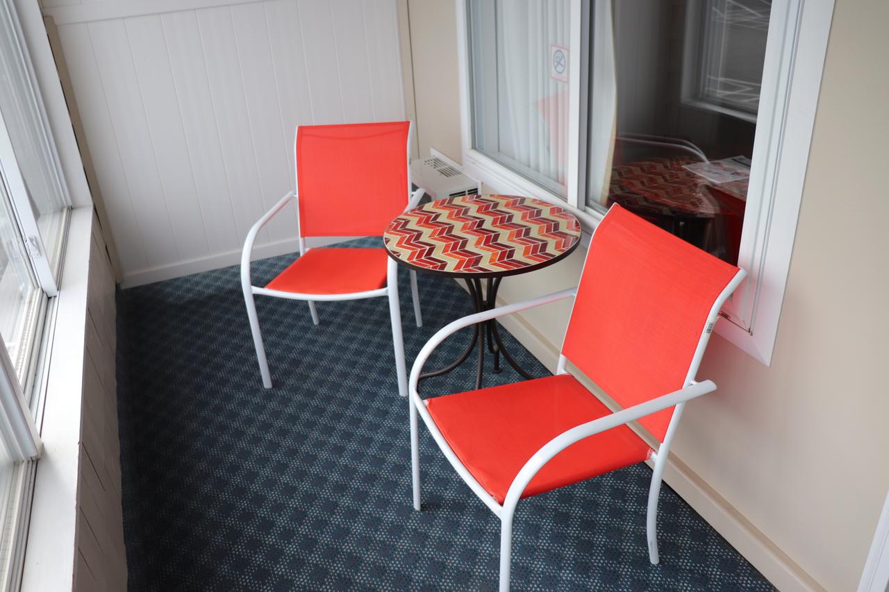 Trade Winds Inn - thumb 2