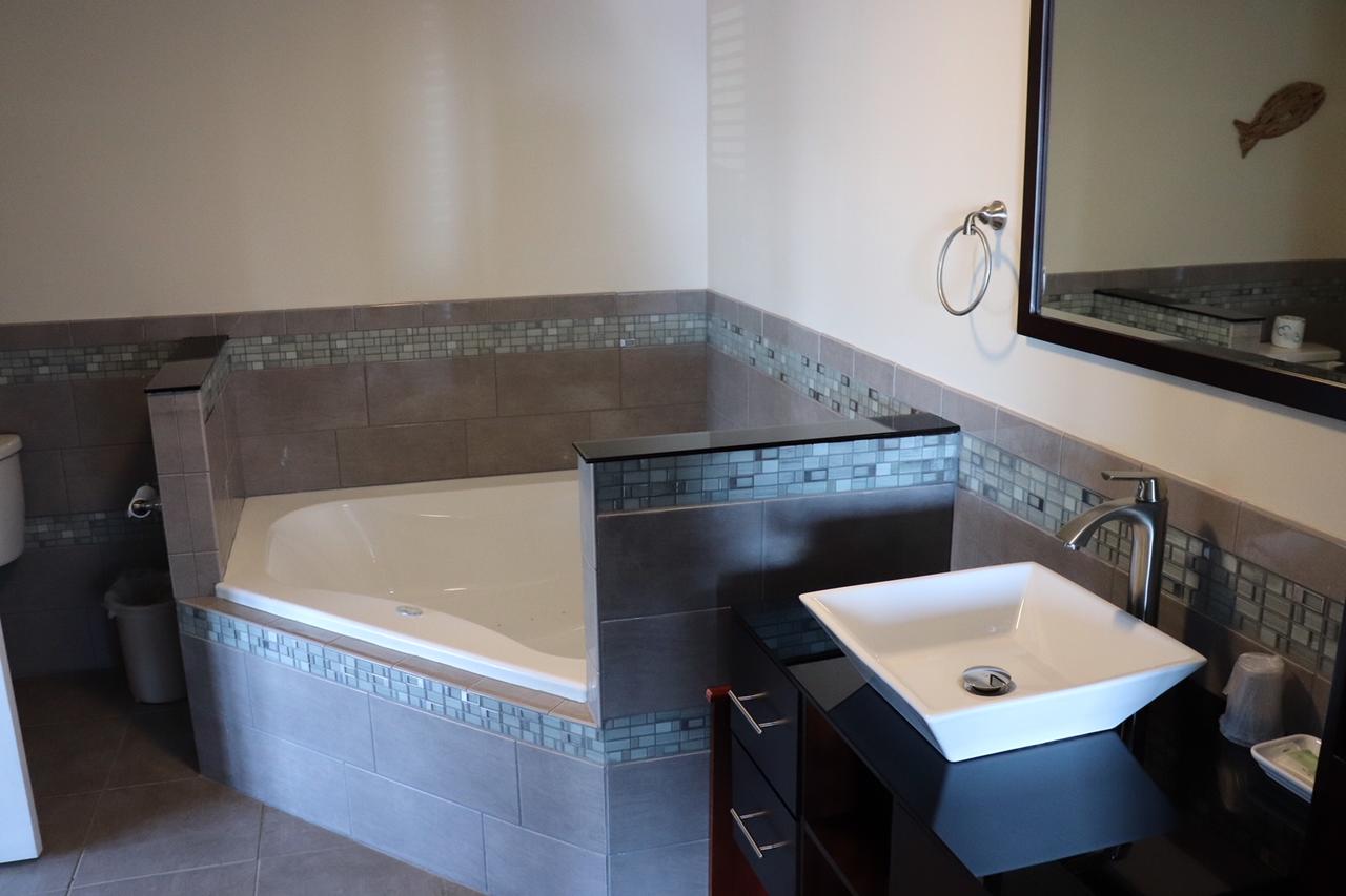 Trade Winds Inn - thumb 6