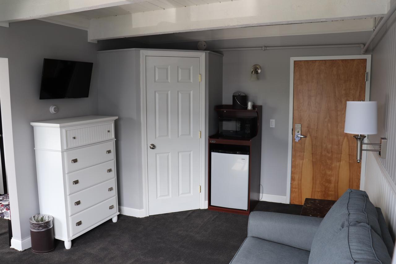 Trade Winds Inn - thumb 33