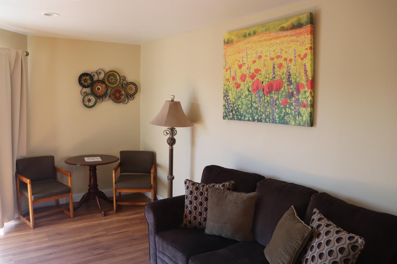 Trade Winds Inn - thumb 26