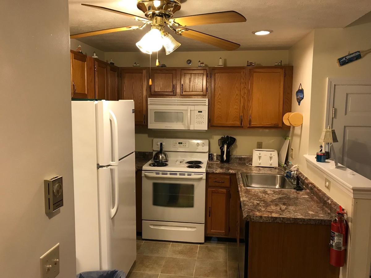 Elmwood Resort Hotel - thumb 20