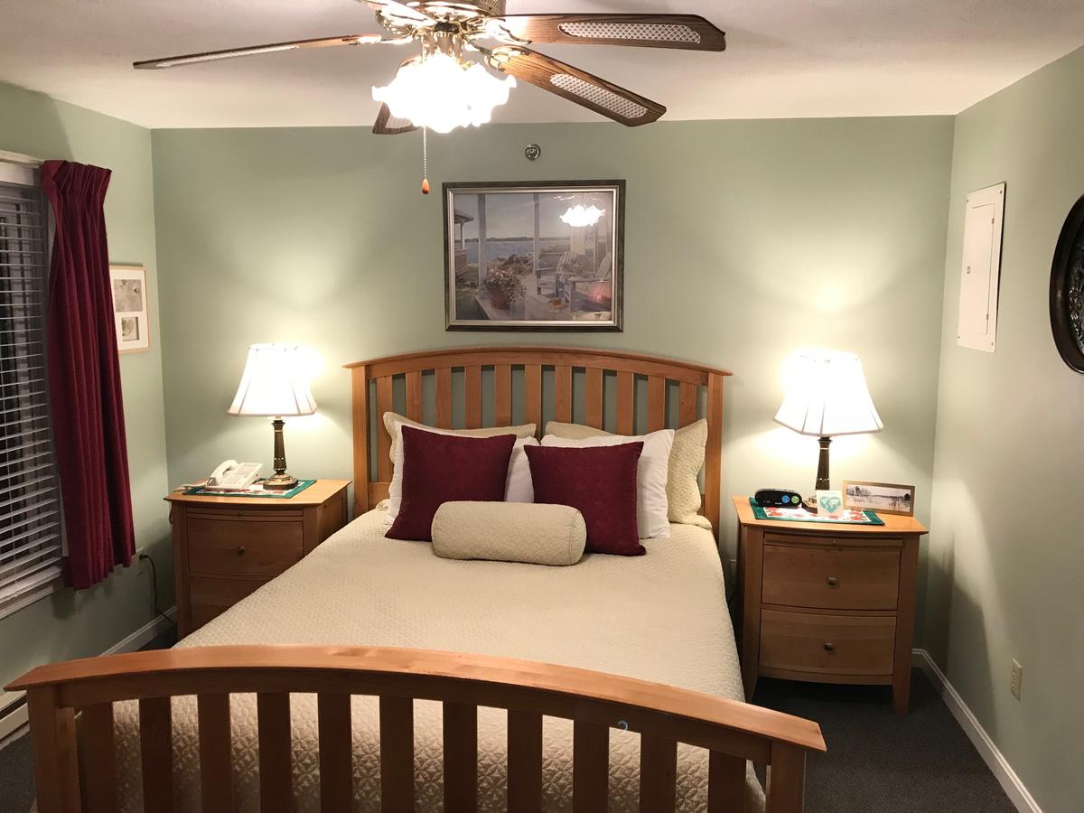 Elmwood Resort Hotel - thumb 16