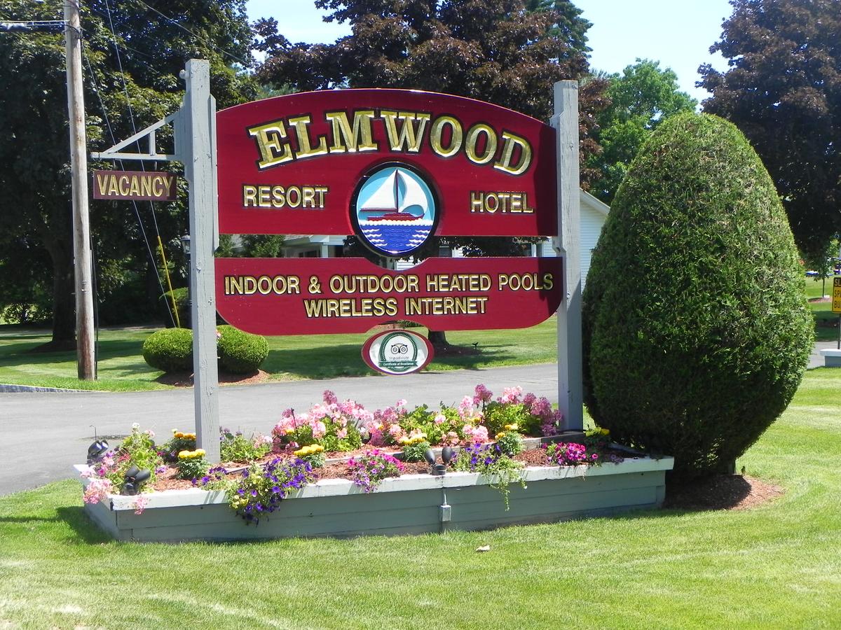 Elmwood Resort Hotel - thumb 4