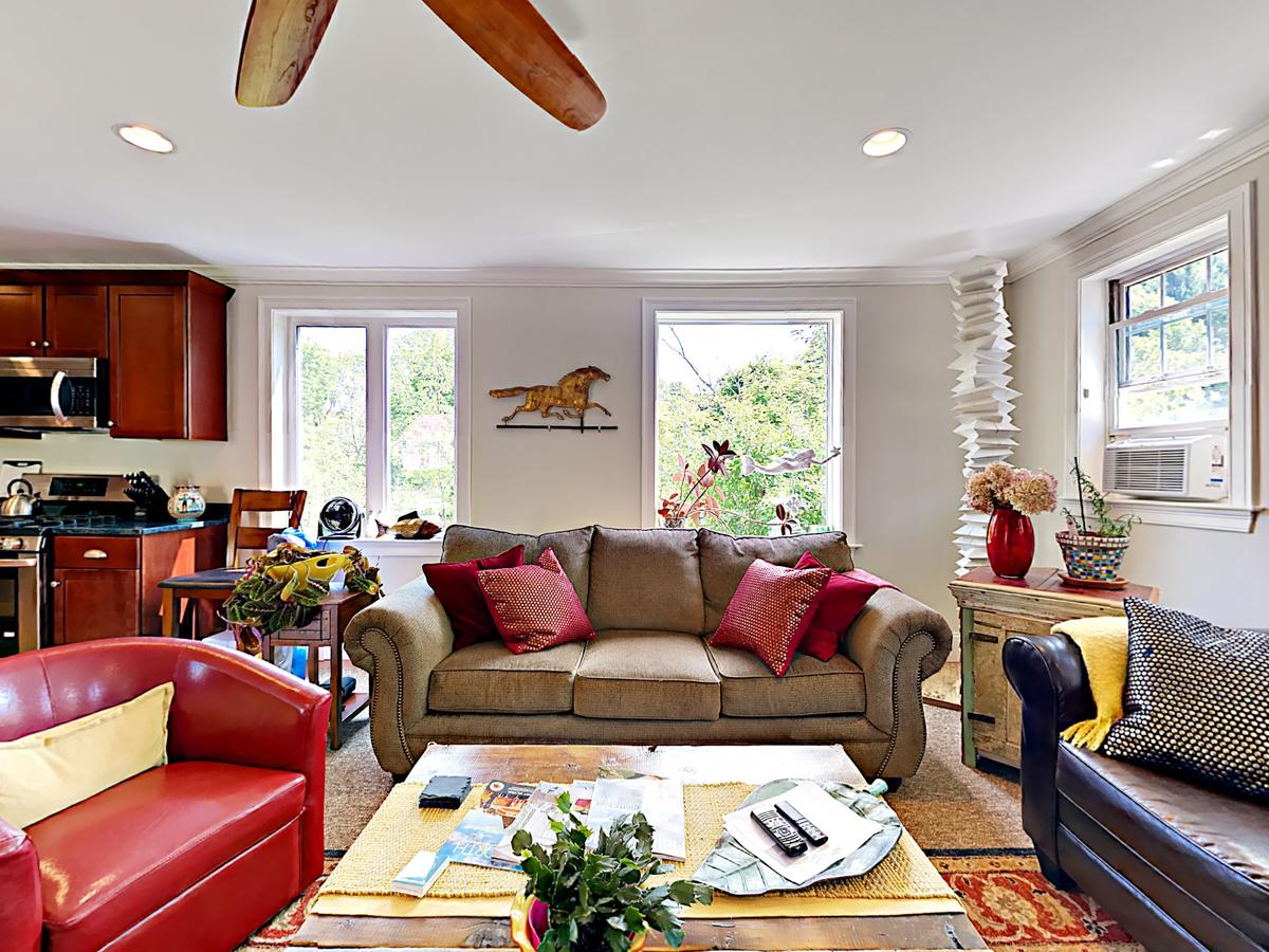 10 Ocean Street Cottage - thumb 12