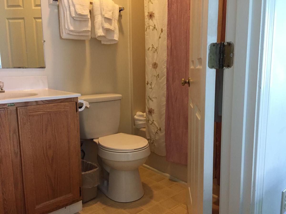Lynwood Inn - thumb 5