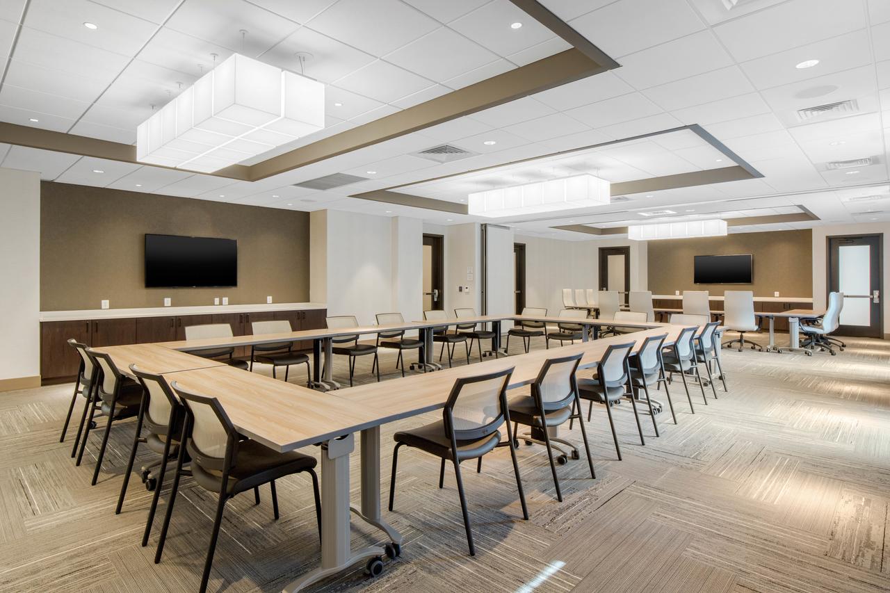 Cambria Hotel College Park - thumb 9