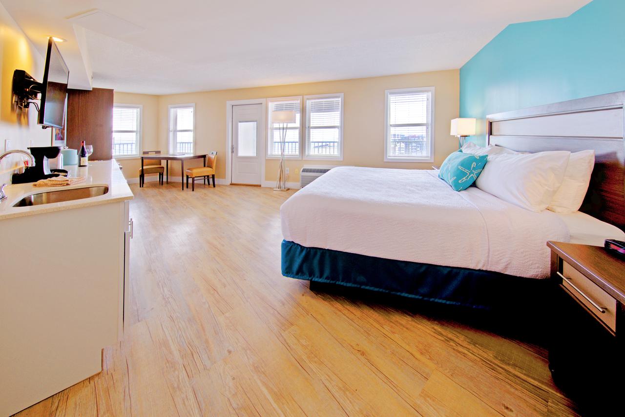 Commander Hotel & Suites - thumb 19